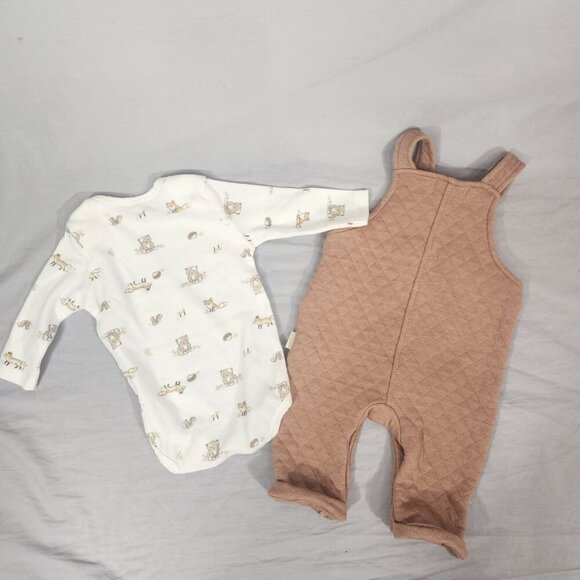 Rabbit and Bear Quilted Overalls and Tee Shirt Set Baby 0 to 3 Mo Animals Brown - Picture 2 of 3